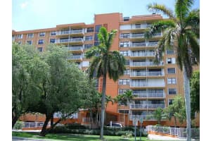 2450 NE 135th St, North Miami, FL 33181, Sold 10/19/15