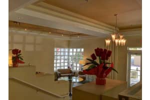 4130 Collins Ave, Miami Beach, FL 33140, Sold 06/10/16