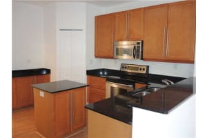 5446 NW 112th Path, Doral, FL 33178, Sold 12/04/15