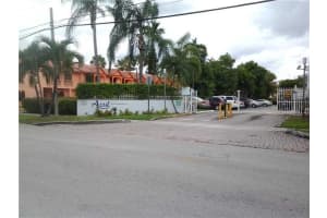 8251 NW 8th St, Miami, FL 33126, Sold 09/28/15