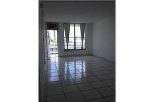 1300 Lincoln Rd B802, Miami Beach, FL 33139, Sold 02/05/16