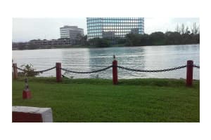 5199 NW 7th St, Miami, FL 33126, Sold 04/01/16