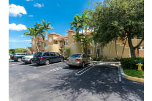 7830 NW 6th St, Pembroke Pines, FL 33024, Sold 10/05/15