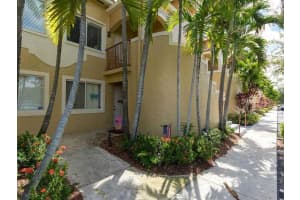 7830 NW 6th St, Pembroke Pines, FL 33024, Sold 10/05/15