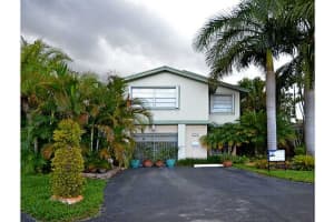 932 NW 106th Ave, Miami, FL 33172, Sold 01/28/16