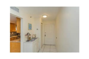 6061 Collins Ave #6c, Miami Beach, FL 33141, Sold 11/10/15