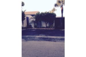 6386 Milk Wagon Ln, Hialeah, FL 33014, Sold 04/07/16