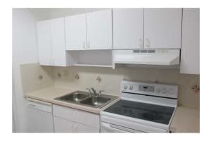 9175 Fontainebleau Blvd, Miami, FL 33172, Sold 07/14/16