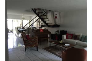 6518 Kendale Lakes Dr, Miami, FL 33183, Sold 09/25/15