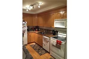 3375 N Country Club Dr, Miami, FL 33180, Sold 03/24/16
