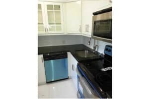 3301 N Country Club Dr, Miami, FL 33180, Sold 06/17/16