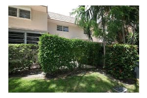 1319 N 15th Ave, Hollywood, FL 33020, Sold 10/27/15