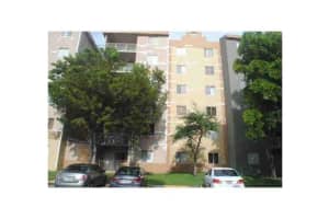 15231 SW 80th St, Miami, FL 33193, Sold 01/25/16