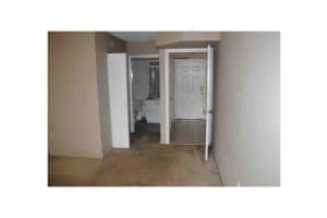 15231 SW 80th St, Miami, FL 33193, Sold 01/25/16