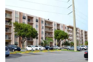 1301 NE 7th St, Hallandale Beach, FL 33009, Sold 01/08/16