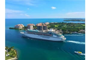 1000 South Pointe Dr, Miami Beach, FL 33139, Sold 04/08/16