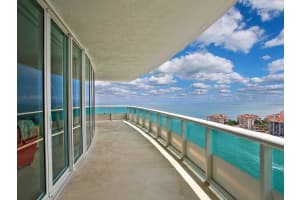 1000 South Pointe Dr, Miami Beach, FL 33139, Sold 04/08/16