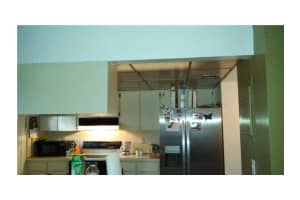 8535 NW 7th St, Miami, FL 33126, Sold 04/11/16