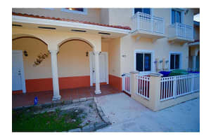 7472 NW 180th St, Hialeah, FL 33015, Sold 12/07/15