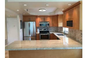 8233 Harding Ave, Miami Beach, FL 33141, Sold 11/29/16