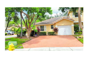 8999 NW 53rd Ct, Sunrise, FL 33351, Sold 10/30/15