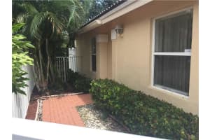 8999 NW 53rd Ct, Sunrise, FL 33351, Sold 10/30/15