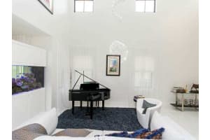 10560 NW 69th Terrace, Doral, FL 33178, Sold 03/31/16