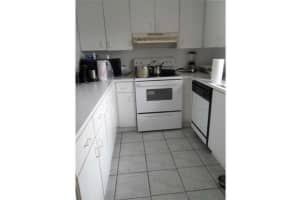 651 NW 82nd Ave, Miami, FL 33126, Sold 11/13/15