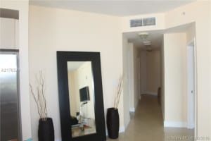 1111 SW 1st Ave, Miami, FL 33130, Sold 07/08/16