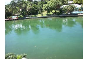 9800 W Bay Harbor Dr, Bay Harbor Islands, FL 33154, Sold 02/15/16