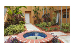 11143 NW 7th St, Miami, FL 33172, Sold 11/30/15