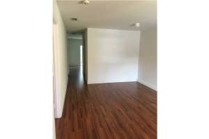18860 NW 86th Ave, Hialeah, FL 33015, Sold 02/17/16