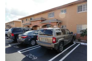 2403 W 76th St, Hialeah, FL 33016, Sold 12/11/15