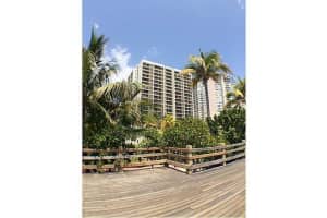 2625 Collins Ave, Miami, FL 33140, Sold 12/16/15