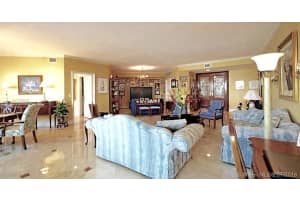 743 Crandon Blvd, Key Biscayne, FL 33149, Sold 08/02/16