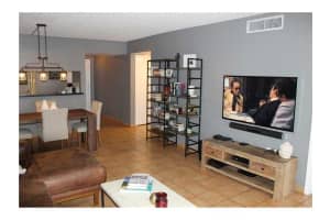 10315 NW 9th St Cir, Miami, FL 33172, Sold 12/14/15