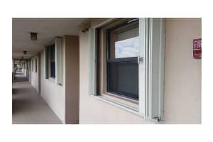 10315 NW 9th St Cir, Miami, FL 33172, Sold 01/19/16