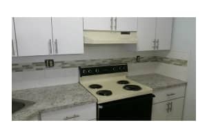 8500 NW 8th St, Miami, FL 33126, Sold 12/30/15