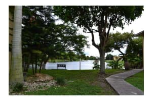 15669 SW 73rd Cir Terrace, Miami, FL 33193, Sold 11/09/15