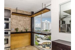1688 West Ave, Miami Beach, FL 33139, Sold 12/14/15