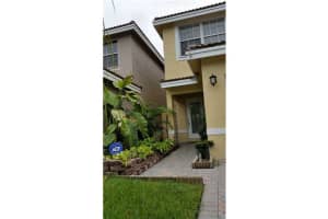 9298 NW 55th St, Sunrise, FL 33351, Sold 01/11/16