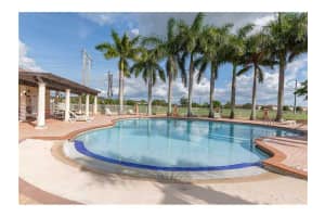 17807 NW 74th Ct, Hialeah, FL 33015, Sold 11/17/15