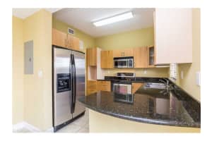 17807 NW 74th Ct, Hialeah, FL 33015, Sold 11/17/15