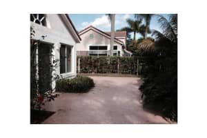 10073 NW 4th St, Plantation, FL 33324, Sold 02/01/16