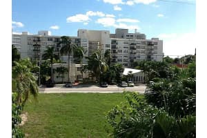 1050 93rd St #3i, Bay Harbor Islands, FL 33154, Sold 12/18/15