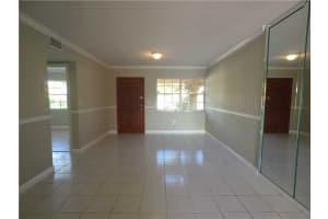6900 NW 173rd Dr, Hialeah, FL 33015, Sold 01/14/16
