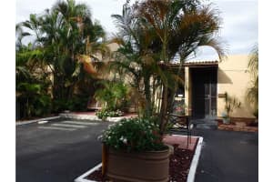 15919 Kingsmoor Way, Miami Lakes, FL 33014, Sold 01/06/16