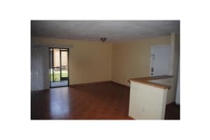 18875 NW 62nd Ave, Hialeah, FL 33015, Sold 01/28/16