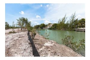 235 Sombrero Beach Rd, Marathon, FL 33050, Sold 04/08/16