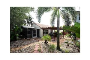 8335 SW 42nd Ct, Davie, FL 33328, Sold 12/04/15